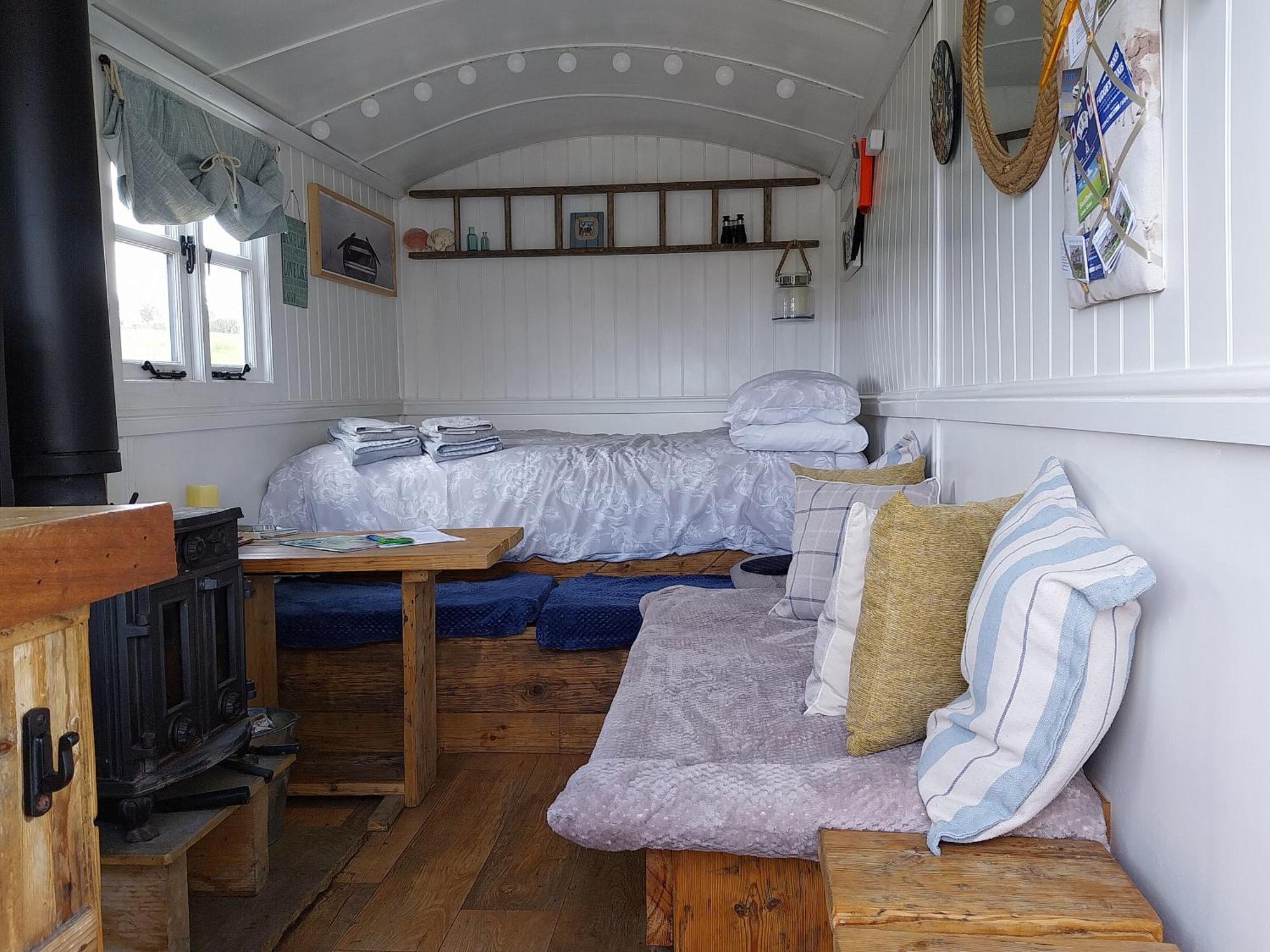 Meadowbeck - Shepherd Huts Fylingdales Екстер'єр фото