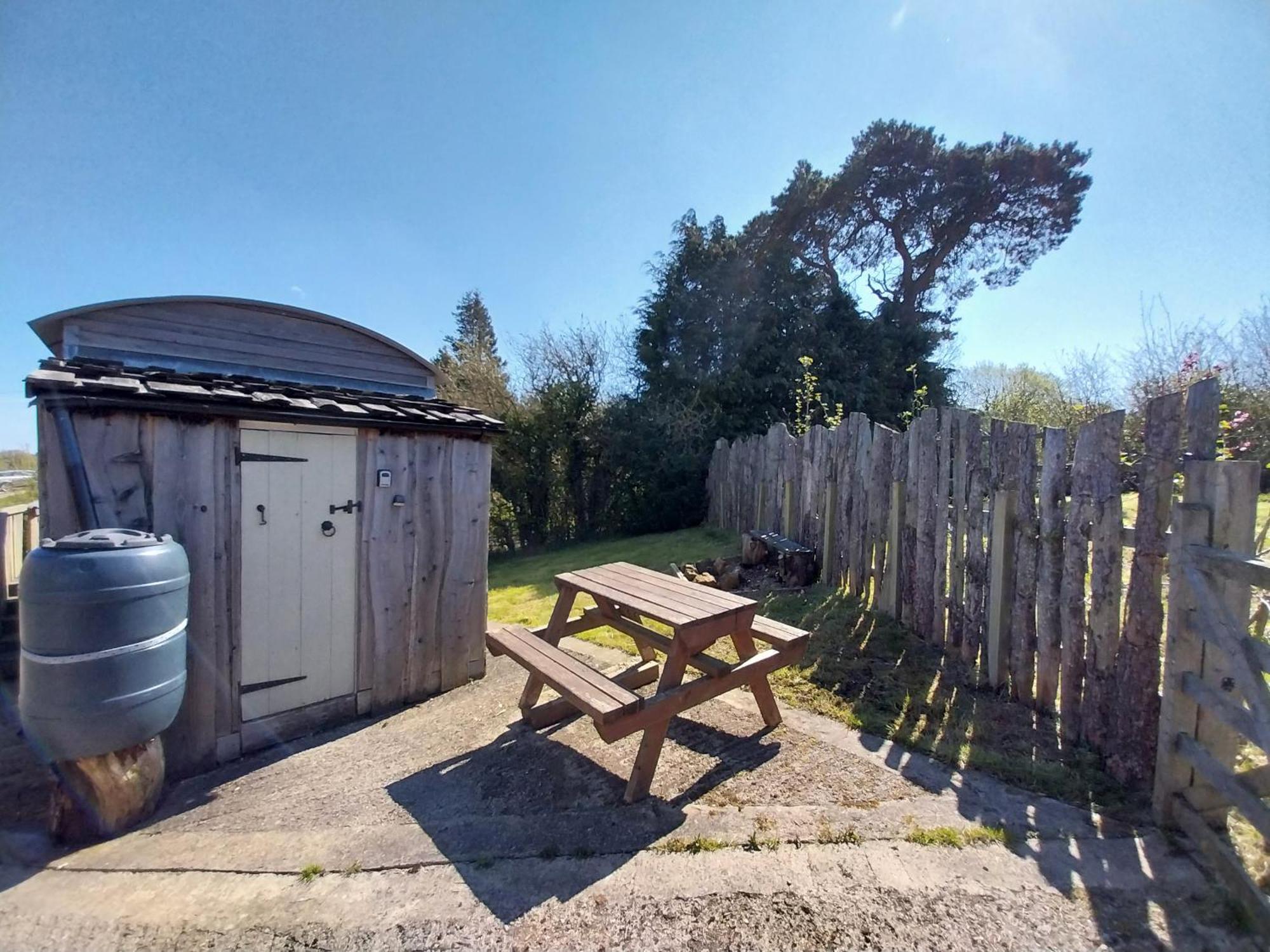 Meadowbeck - Shepherd Huts Fylingdales Екстер'єр фото