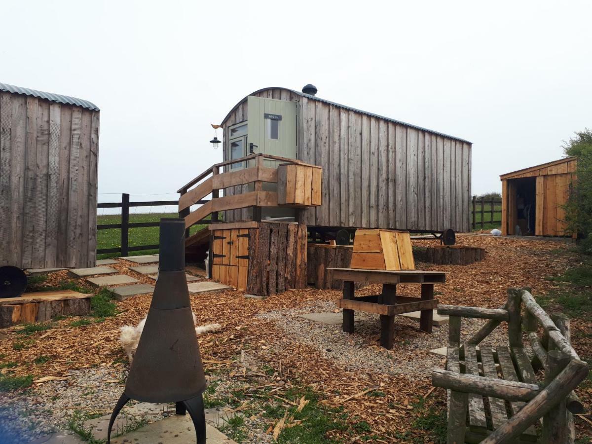Meadowbeck - Shepherd Huts Fylingdales Екстер'єр фото